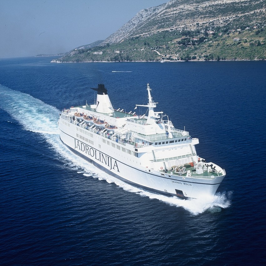 Polo ferry top